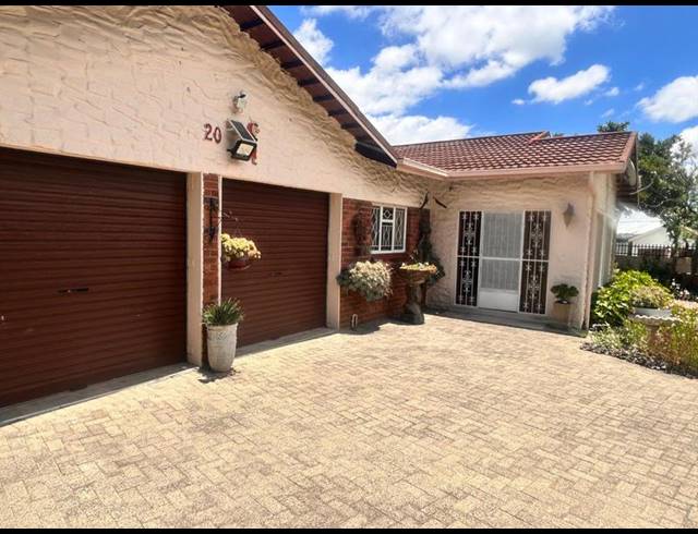3 BEDROOM HOUSE FOR SALE IN MEYERVILLE